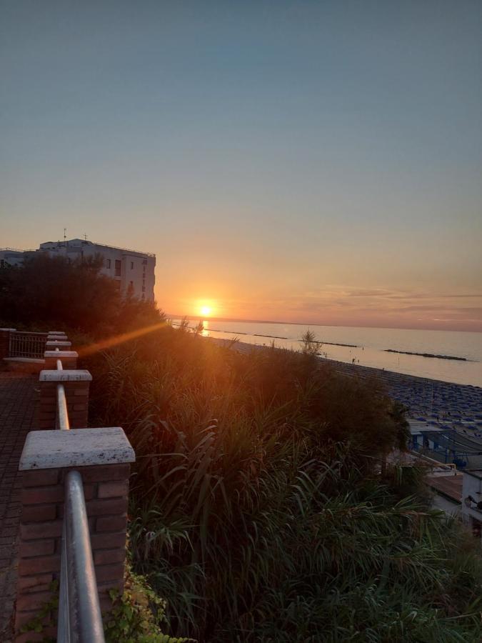 I Tre Marchi Rooms / Camera Mare Termoli Exterior photo